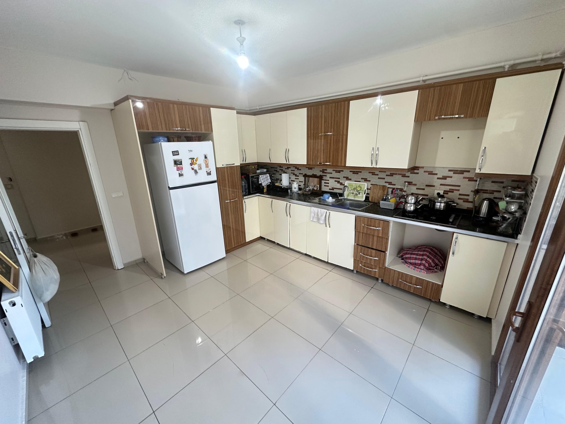 KAYAPINAR 75 CADDE HARİKA KONUMDA SATILIK DAİRE