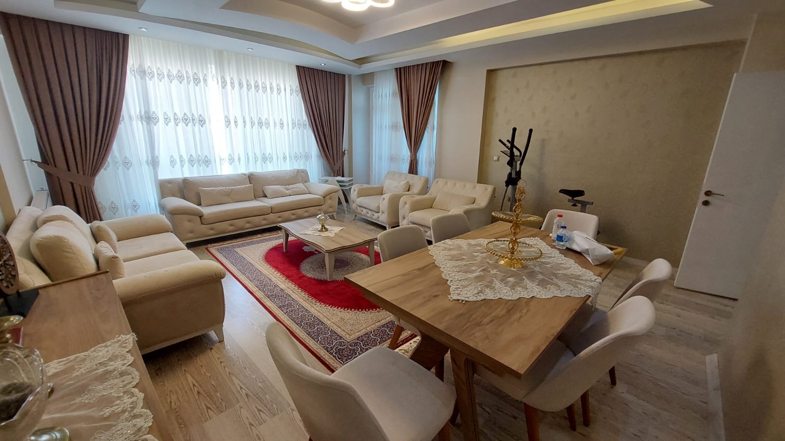 75 PARK KARŞISI SATILIK 4+1 EMSALSİZ DAİRE