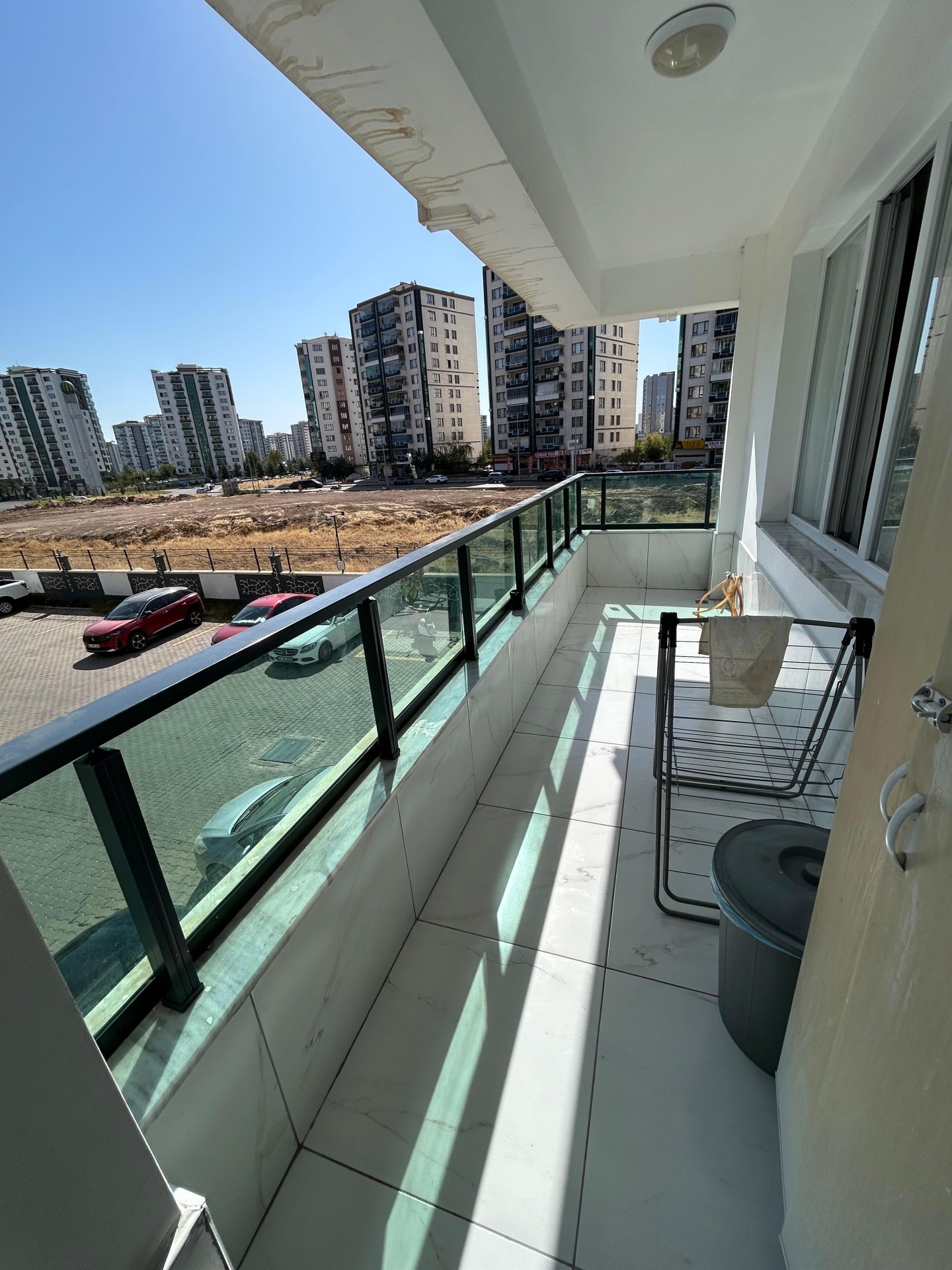 ÖZEL TASARIMLI  2+1 LÜKS KONUT 100 M NET ALAN , TEZGEL KALİTESİYLE SATILIK !