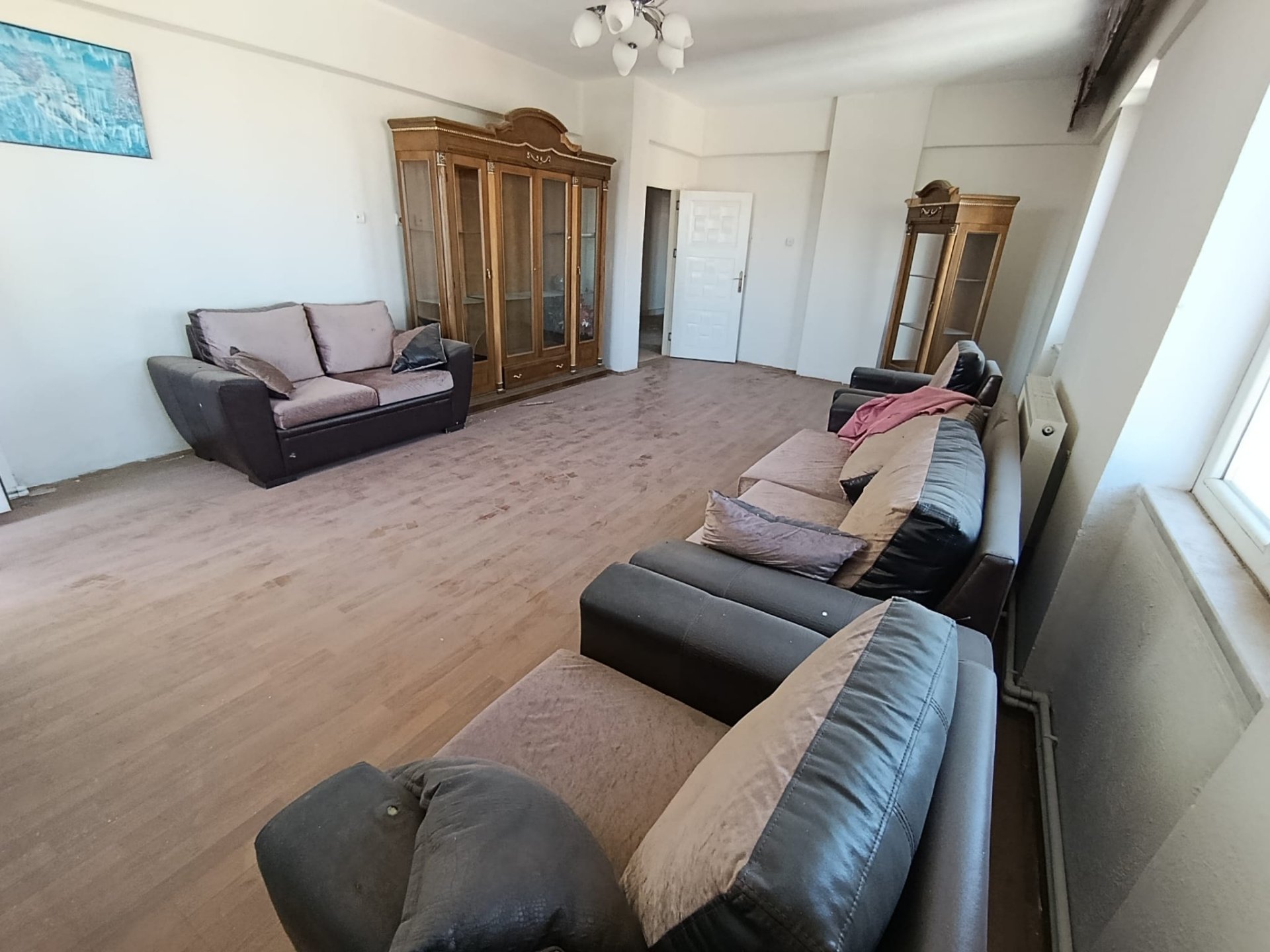 NİNOVA KARŞISINDA SATILIK MASRAFSIZ 3+1 DAİRE