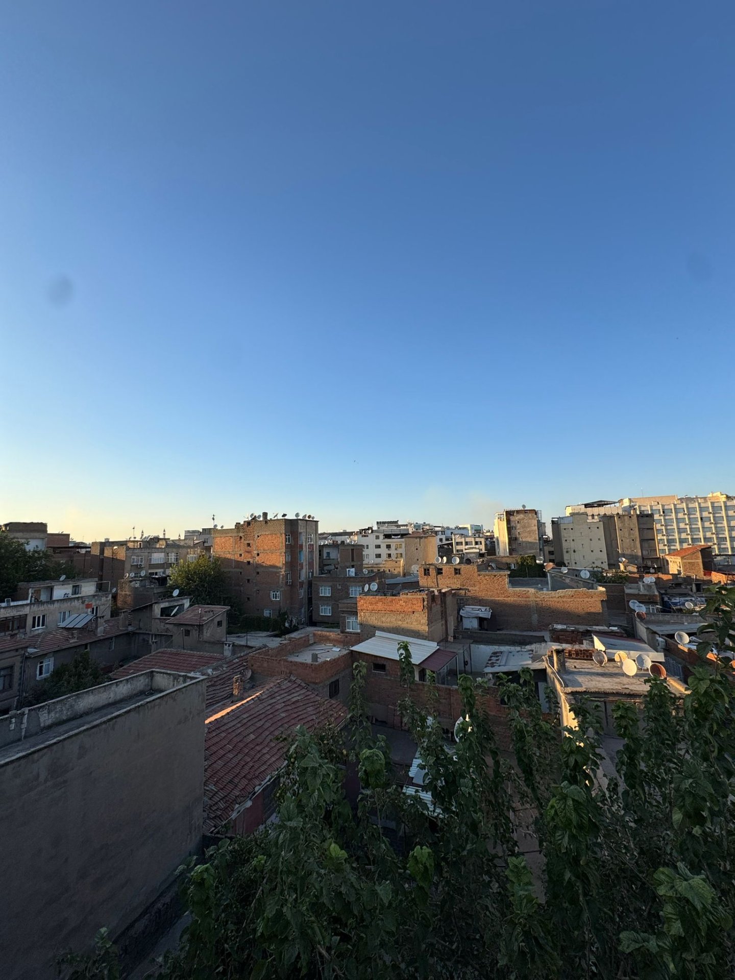 ULU CAMİ YANINDA SATILIK Z+3 KATLI BİNA TAMAMI SATILIK