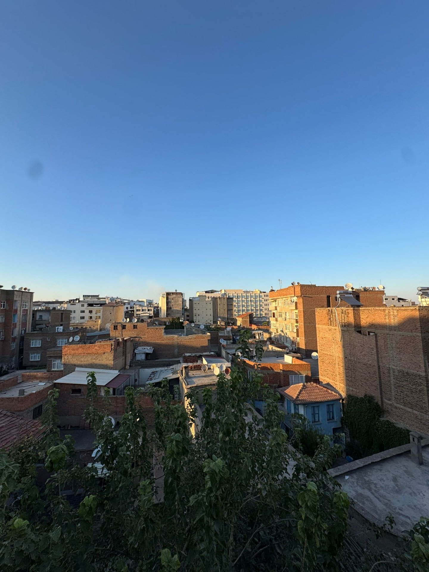 ULU CAMİ YANINDA SATILIK Z+3 KATLI BİNA TAMAMI SATILIK