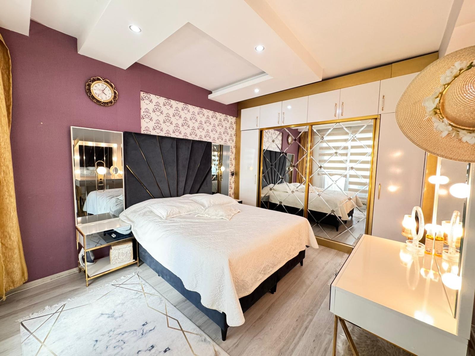  BAĞCILAR ARAM TİGRAN CD. VE SİVEREK CD. KESİŞİMİNDE ULTRA LÜX 3+1 DAİRE