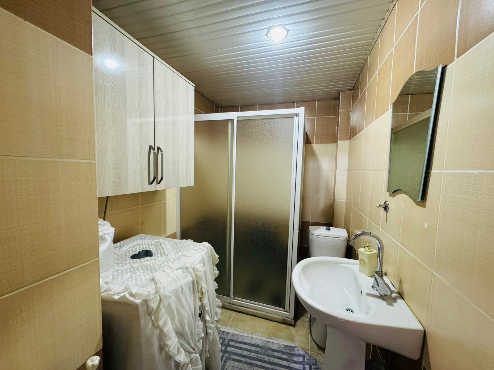 HUZUREVLERİNDE 3+1 BÜYÜKLÜĞÜNDE 2+1 SATILIK BAKIMLI DAİRE