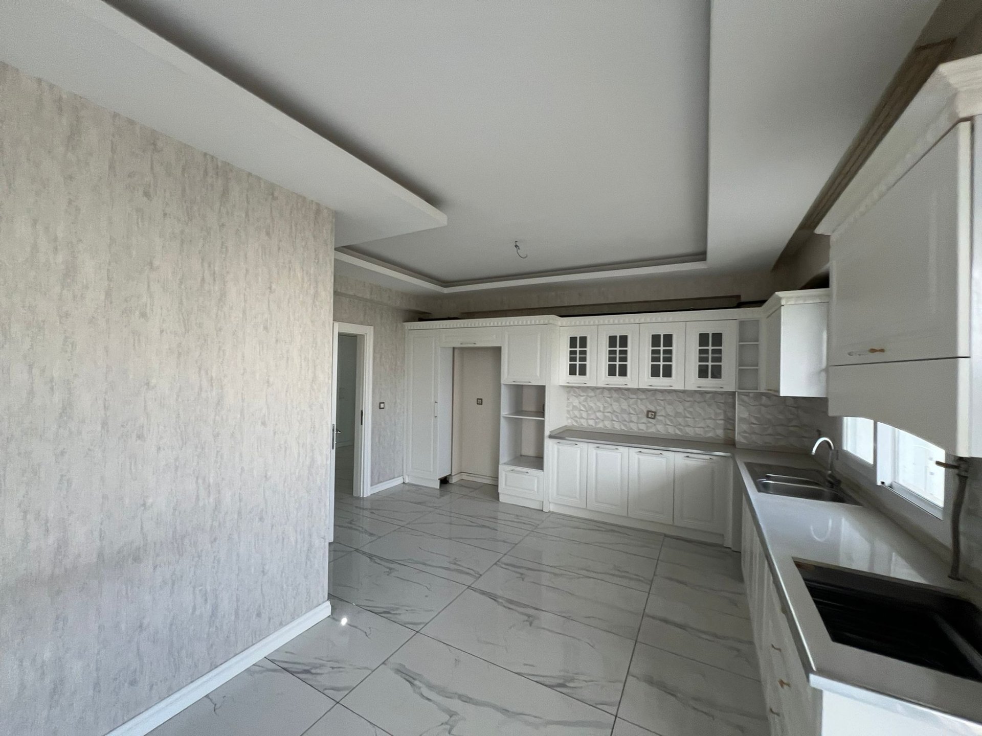 WİNSTOWN KARŞISI 3.5+1 ULTRA LÜX SIFIR AYARINDA