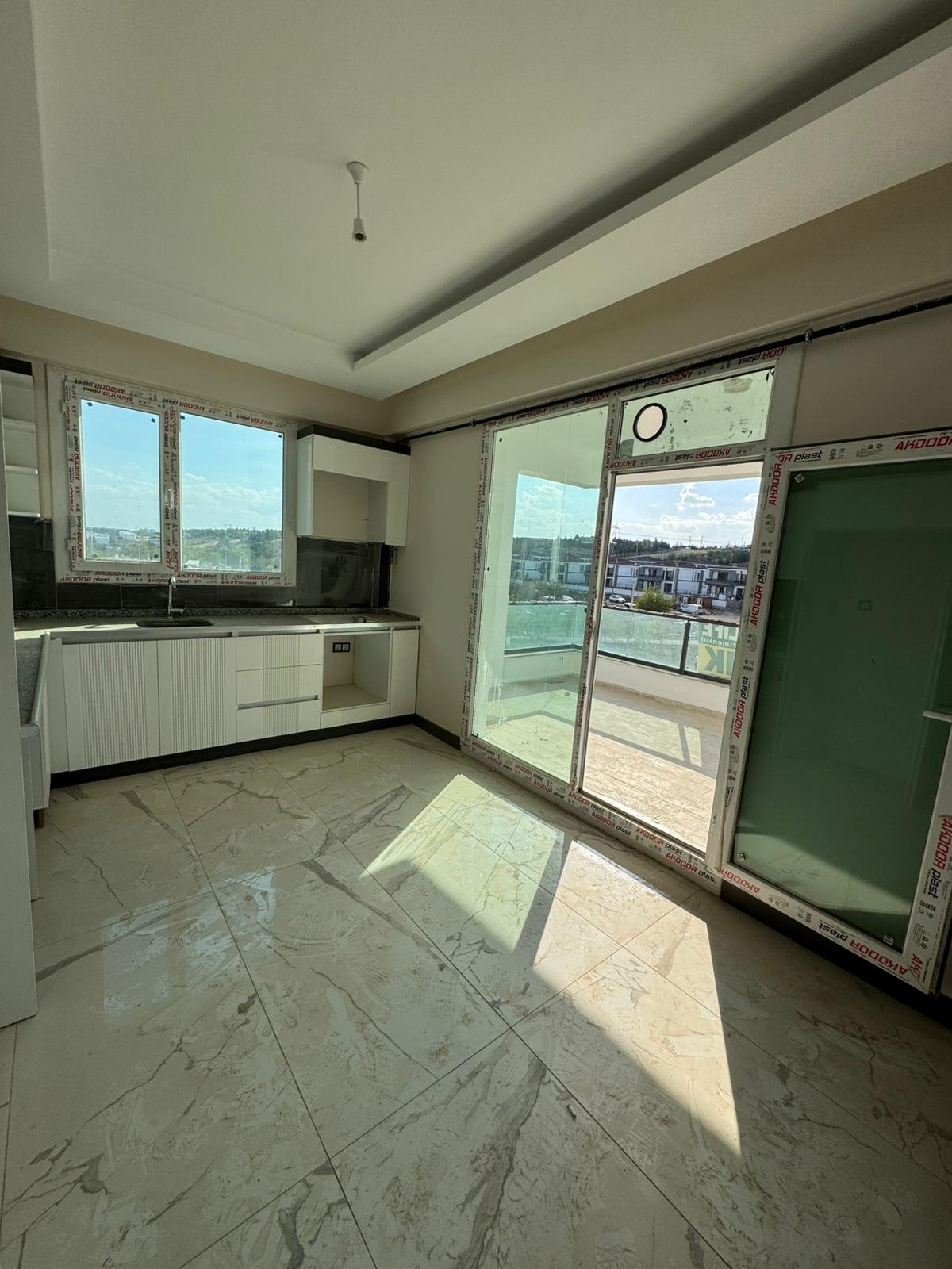 ACİL SATILIK 450 EVLER'DE SIFIR HAZIR 2+1 LÜX DAİRE