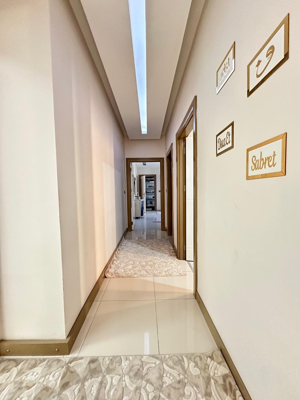 YETİŞEN ALIR' 75 CADDE ÜSTÜNDE 4.5+1 LÜKS DAİREMİZ SATIŞTADIR