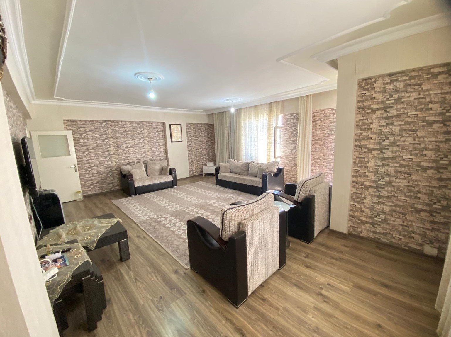 GAZİLER MERKEZİ KONUMDA ACİLL SATILIK 3+1 FIRSAT DAİRE