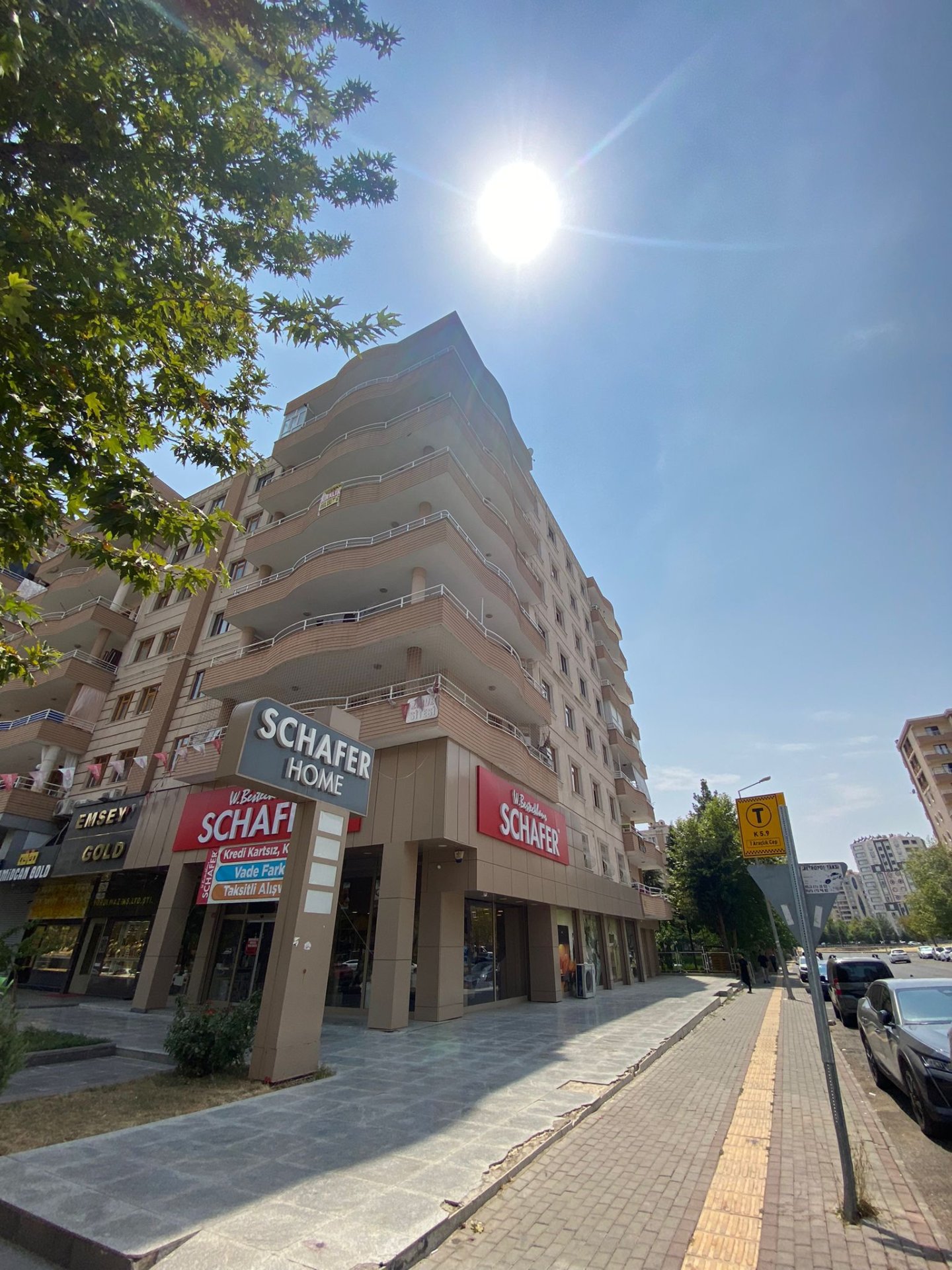 DİCLEKENT DÜNYA KAVŞAĞINA YÜRÜME MESAFESİNDE SATILIK 3+1 FIRSAT DAİRE