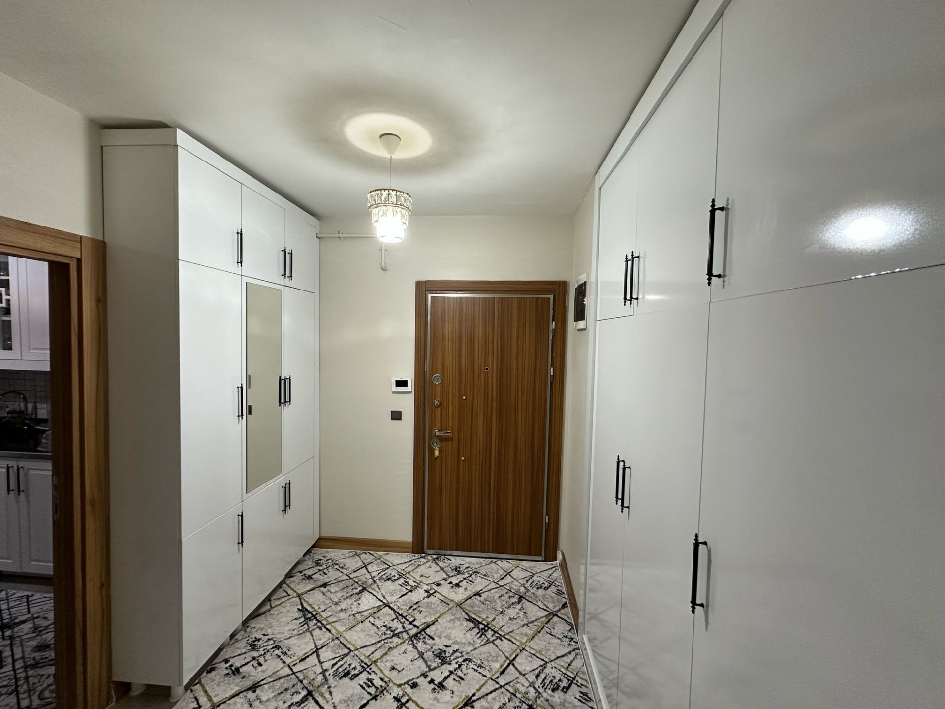 TOKİ 808 KONUTLARINDA 3+1 FUL YAPILI DAİRE