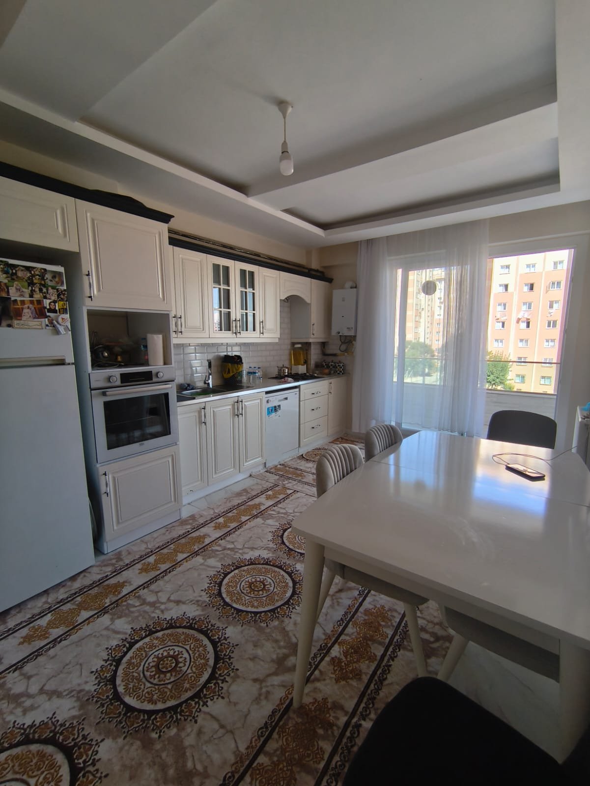 ÜÇKUYULAR  3+1  LÜKS DAİRE