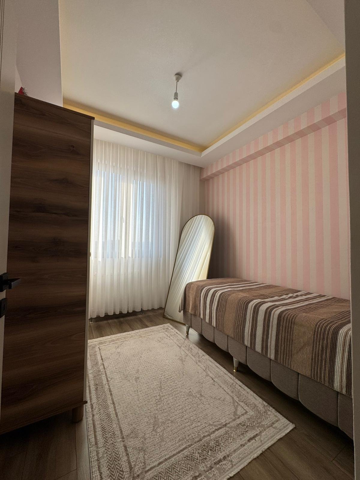 ÜÇ KUYULARDA RENSA KALİTESİYLE 3.5+1 LÜKS DAİREMİZ SATIŞTADIR