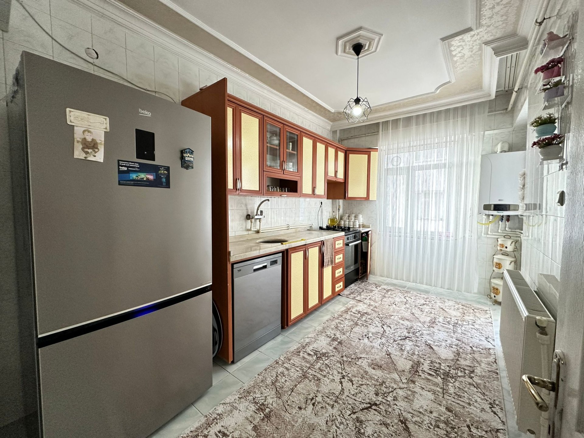 ACİL SATILIK KAYAPINAR VEHBİ KOÇ OKULU YANINDA 3+1 FIRSAT DAİRE