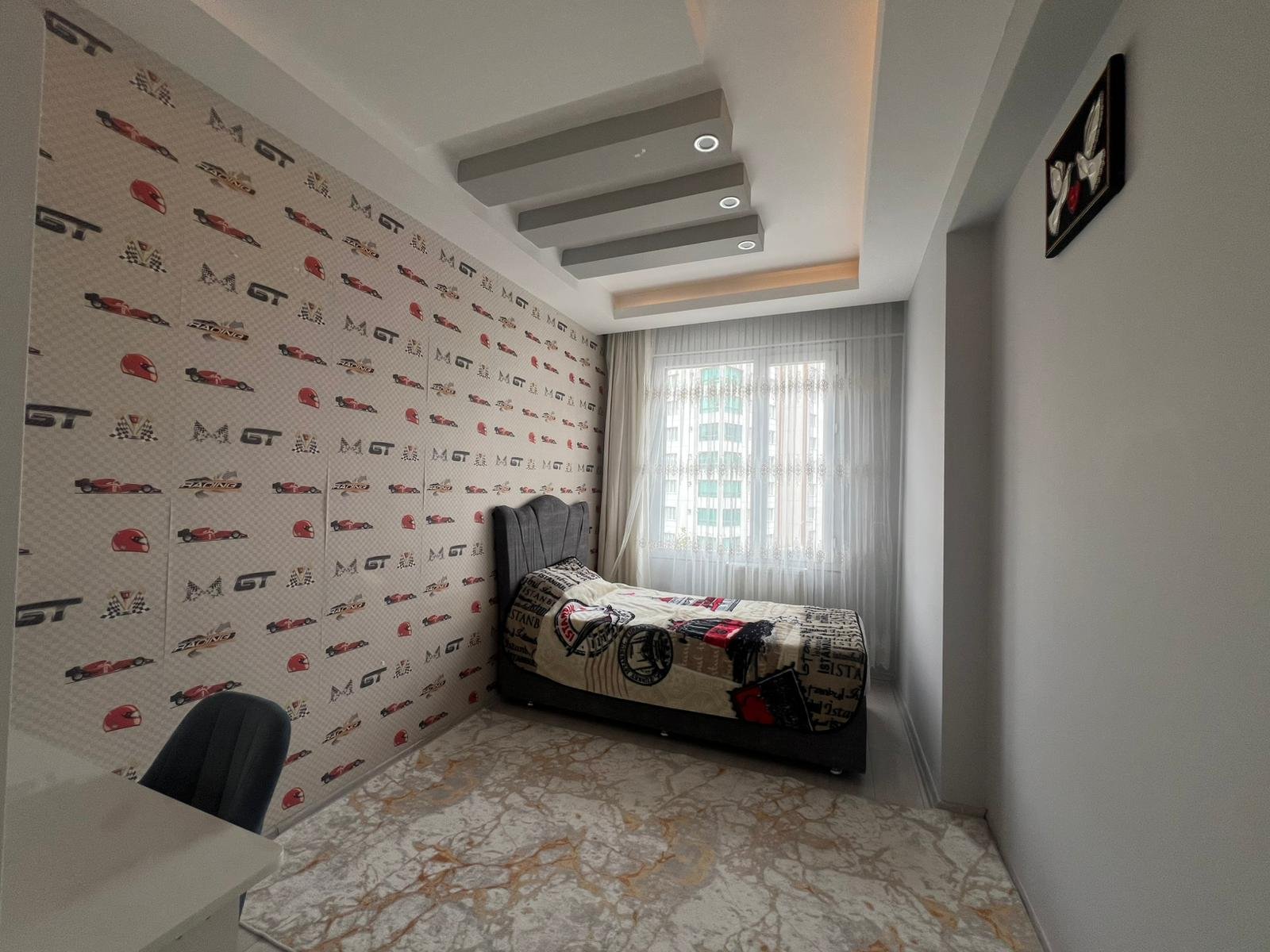 FABRİKA MAHALLESİNDE LÜX 4+1 SATILIK DAİRE