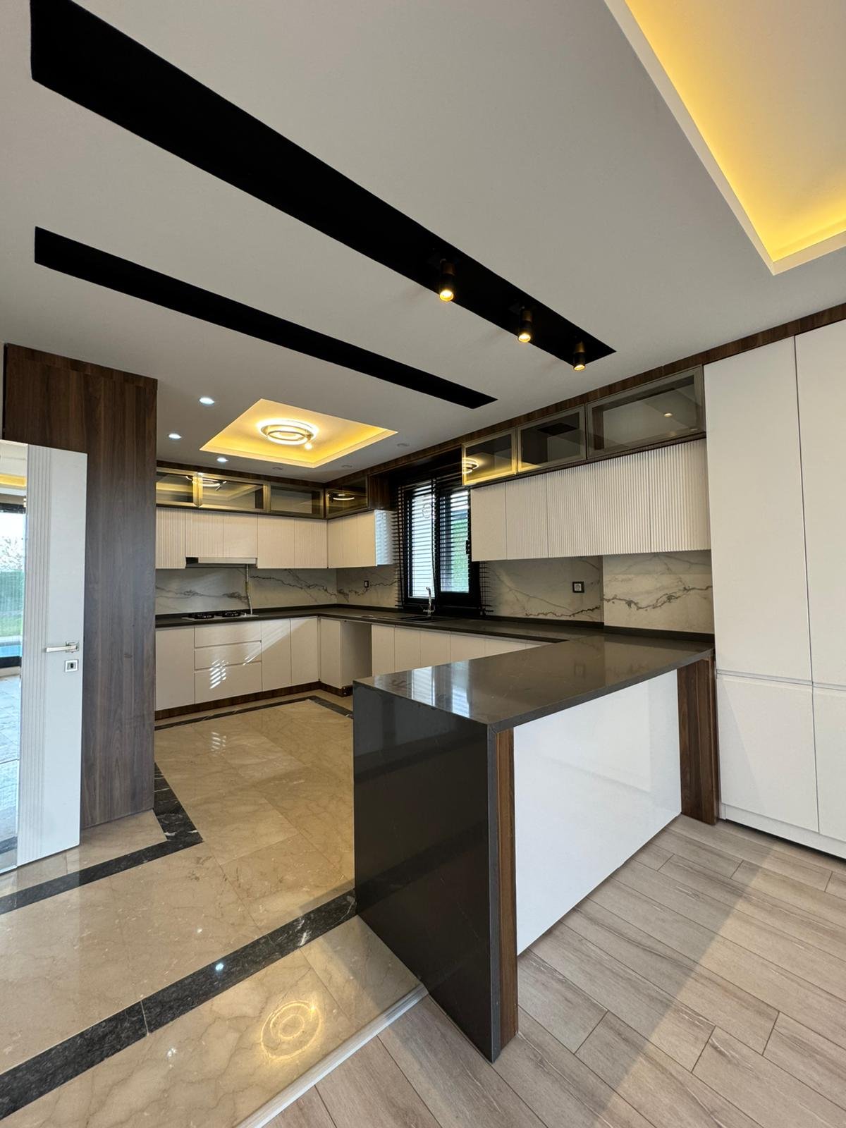 KENT ORMAN ARKASINDA ACİL SATILIK TRİPLEKS