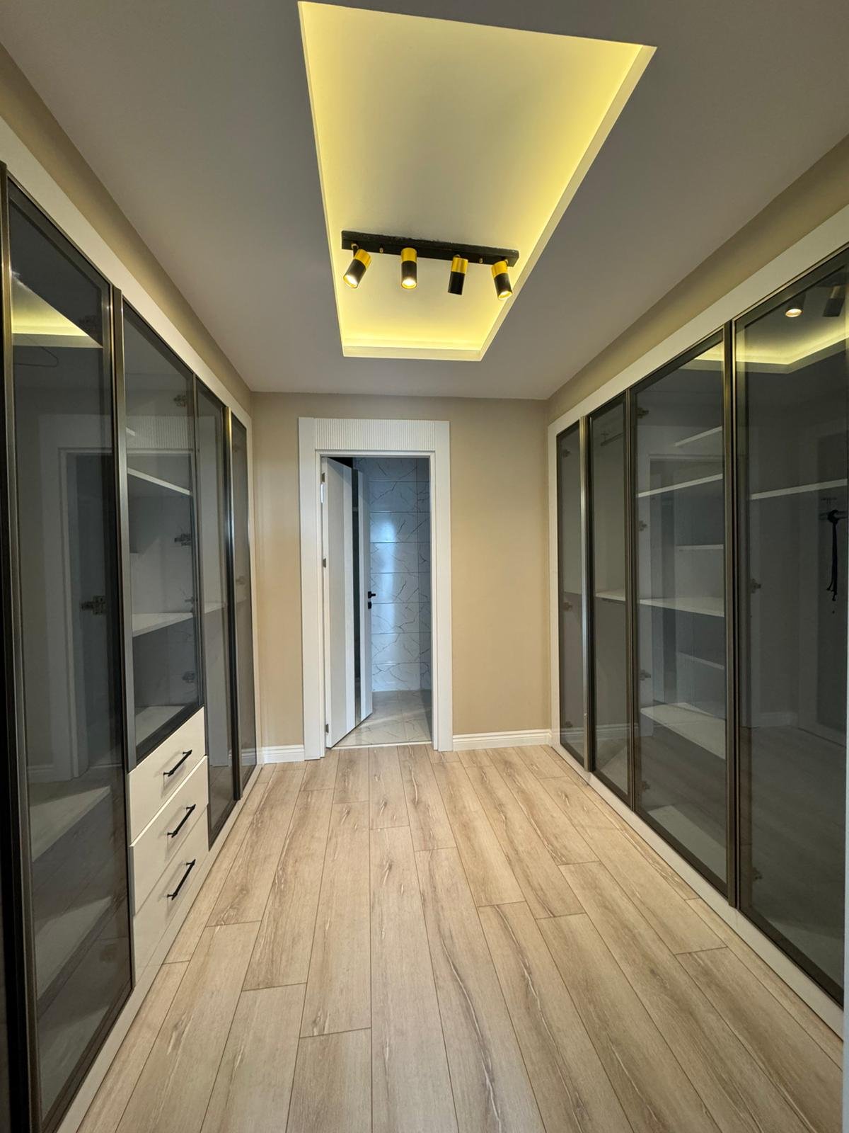 KENT ORMAN ARKASINDA ACİL SATILIK TRİPLEKS